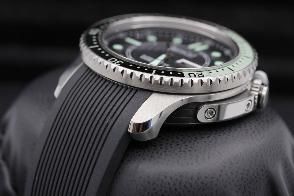 Bremont Supermarine S500/BK-GN Image 2
